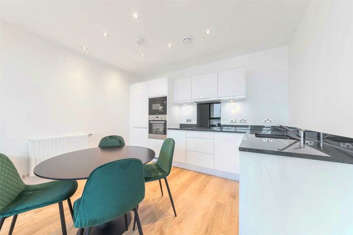 2 Bedroom Apartment To Rent In Lakeside Drive, London, NW10