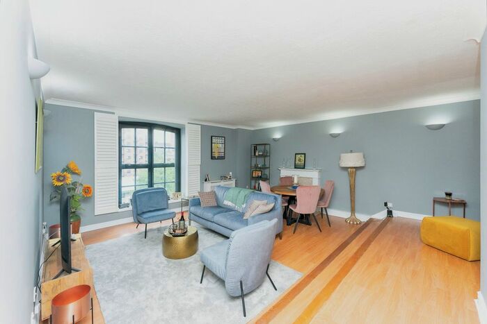 2 Bedroom Flat To Rent In Wapping Quay, Liverpool, Merseyside, L3