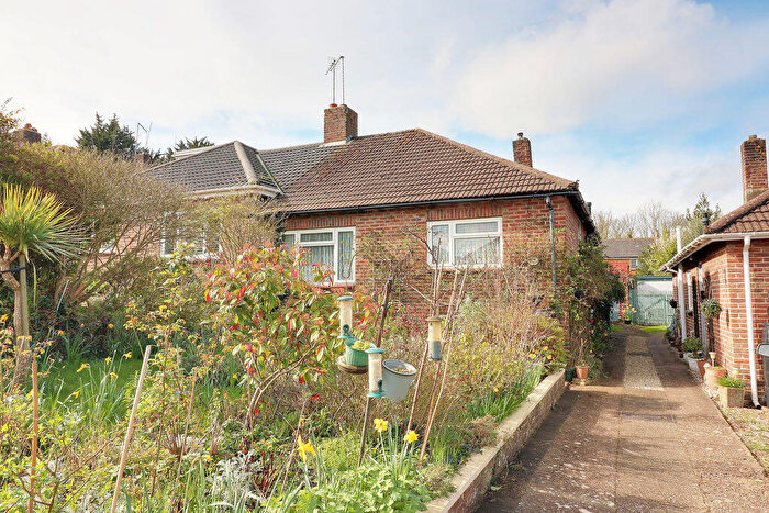 2 Bedroom Bungalow For Sale In Brooklands Road, Bedhampton, Havant, PO9