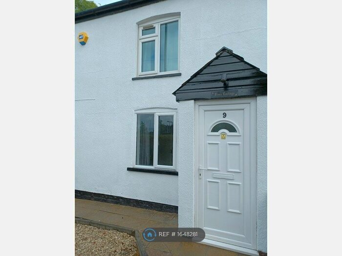 2 Bedroom Semi-Detached House To Rent In Irvin Drive, Manchester, M22
