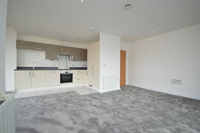 2 Bedroom Flat To Rent In Canons Way, Bristol, BS1