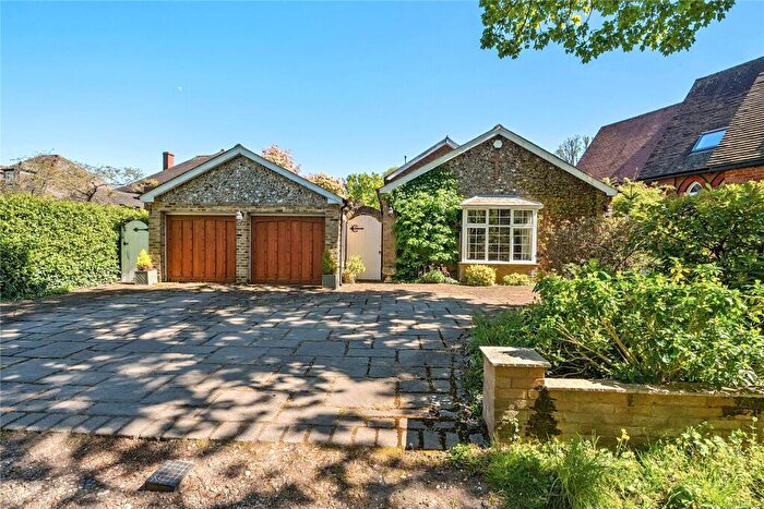 4 Bedroom Detached House For Sale In Commonside, Keston, BR2