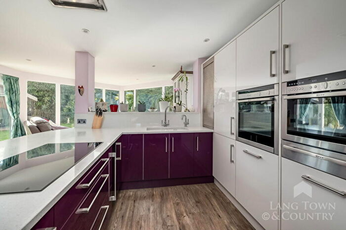3 Bedroom Detached Bungalow For Sale In Leat Walk, Roborough, Plymouth., PL6
