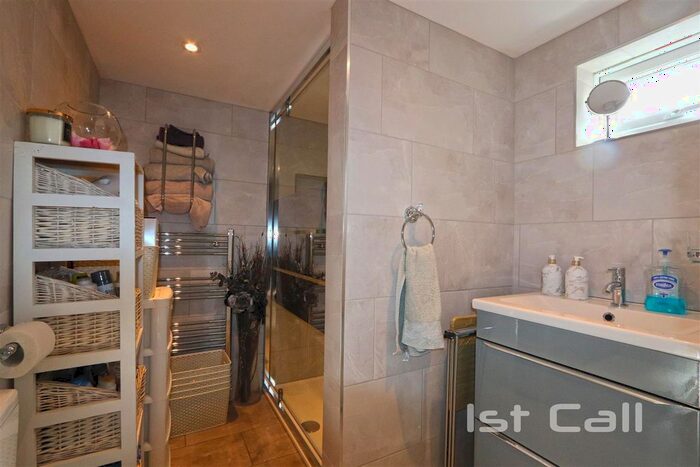 2 Bedroom Detached Bungalow For Sale In Goldsworthy Drive, Great Wakering, Southend-On-Sea, SS3