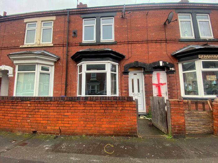 3 Bedroom Property To Rent In West End Avenue, Doncaster, DN5