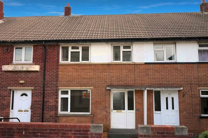 3 Bedroom Terraced House To Rent In Broadgate Drive, Horsforth, Leeds, LS18