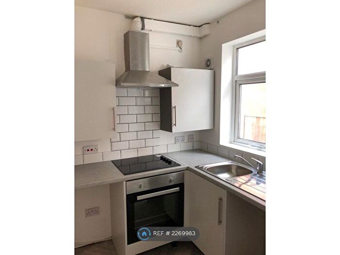 2 Bedroom Semi-Detached House To Rent In Skellow Road, Carcroft, Doncaster, DN6