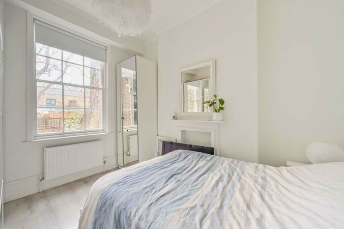 1 Bedroom Flat To Rent In Cunningham Place, Maida Vale, London, NW8