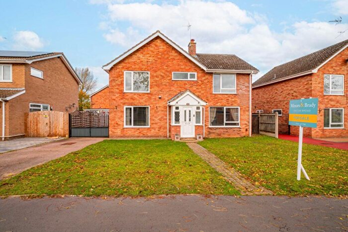 5 Bedroom Detached House For Sale In Noel Road, Oulton Broad North, NR32
