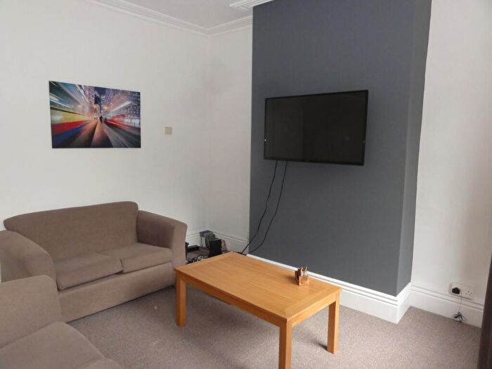 2 Bedroom House To Rent In Crookes Road, Broomhill, S10