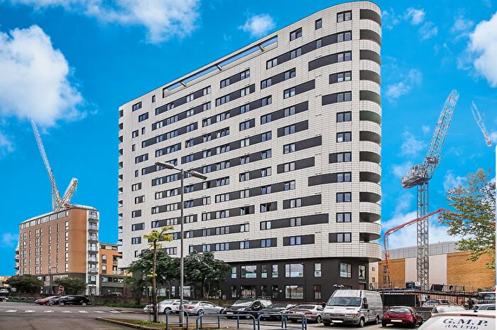 1 Bedroom Flat To Rent In Tyssen Street, London, E8