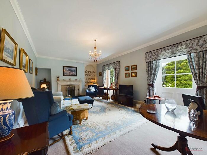 4 Bedroom House For Sale In Rise Road, Sigglesthorne, HU11