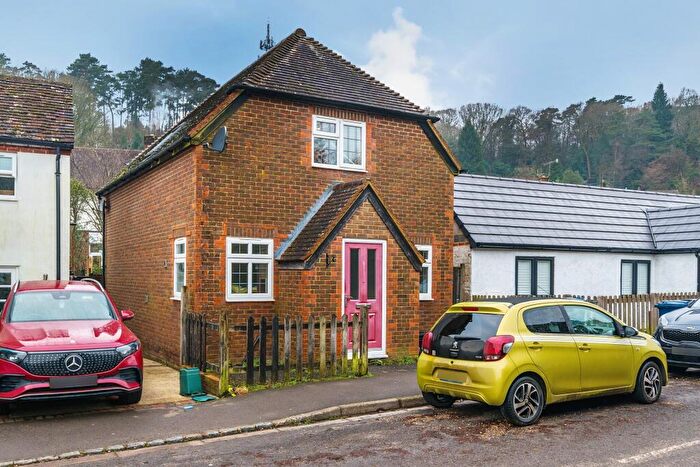 2 Bedroom Detached House To Rent In Haslemere, GU27