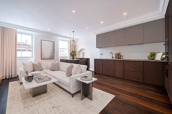 1 Bedroom Flat For Sale In Charles Street, Mayfair, London, W1J