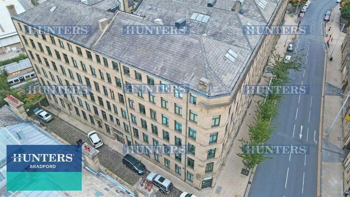 1 Bedroom Flat To Rent In Apartment, Broadgate House, Bradford, West Yorkshire, BD1