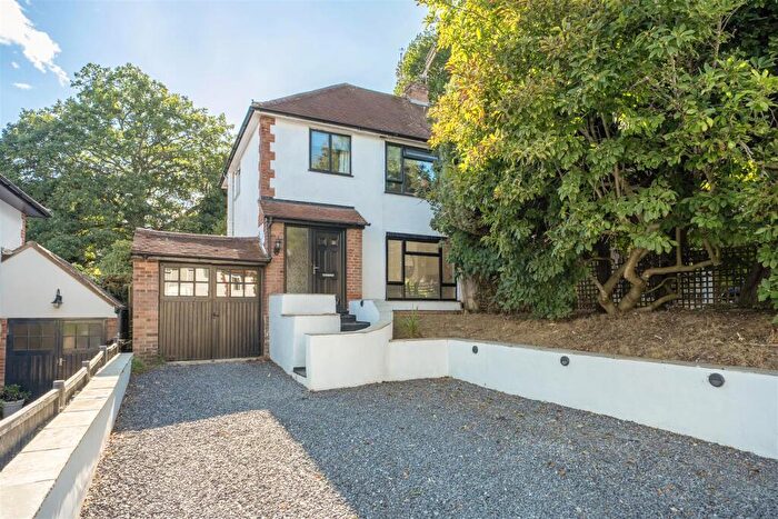 3 Bedroom Semi-Detached House For Sale In Meadway, Frimley, GU16