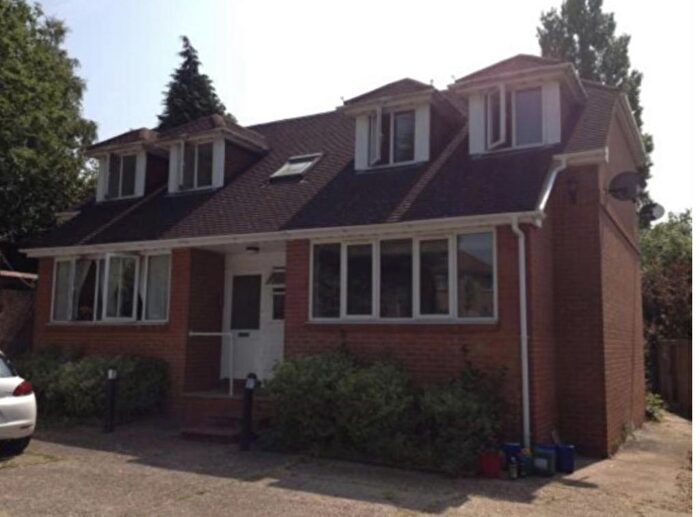 2 Bedroom Flat For Sale In Hillview Close, Wembley, HA9