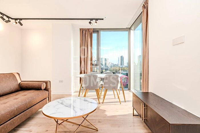 2 Bedroom Apartment To Rent In Valencia Tower, Bolinder Place London, EC1V