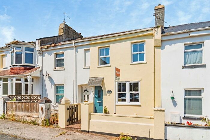 2 Bedroom Cottage For Sale In Cliff Road, Paignton, TQ4