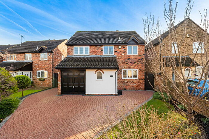 4 Bedroom Detached House For Sale In The Sandpipers, Gravesend, DA12