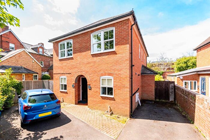 2 Bedroom Semi-Detached House To Rent In Coley Hill, Reading, RG1