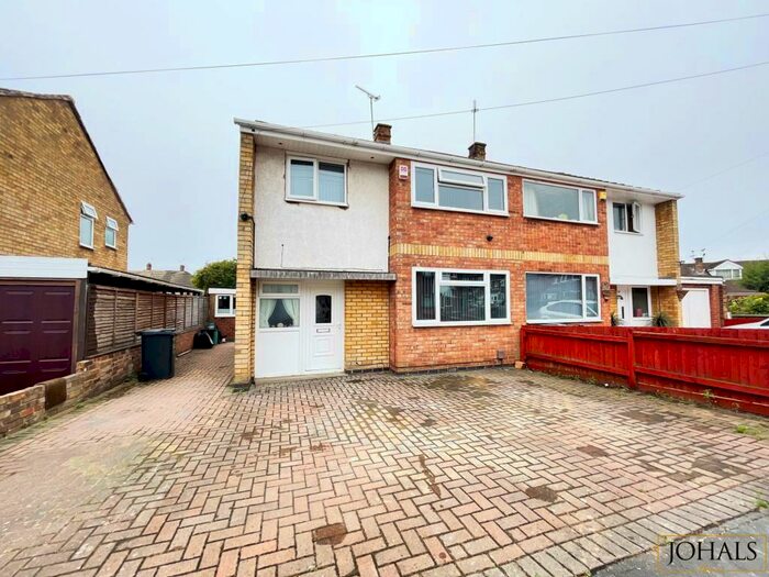 3 Bedroom Semi-Detached House To Rent In Dovedale Road, Thurmaston, LE4
