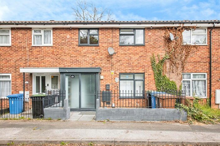 3 Bedroom Terraced House For Sale In Weaver Close, Ipswich, IP1