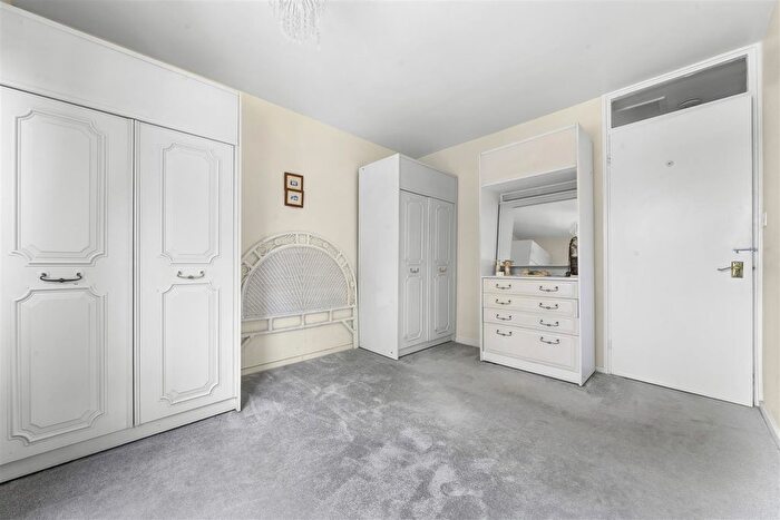 1 Bedroom Flat For Sale In Wilkinson Way, Otley, LS21