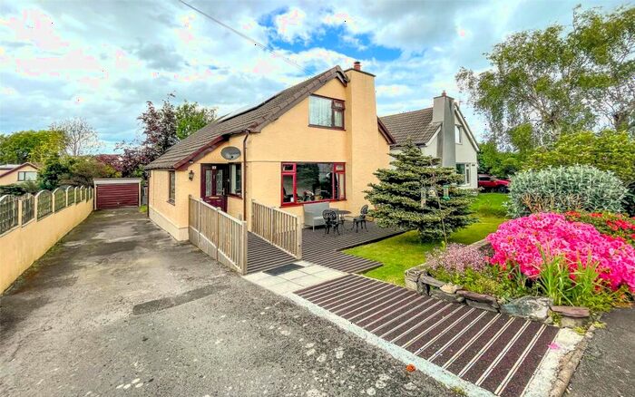 4 Bedroom Detached House For Sale In Lon Y Wennol, Llanfairpwll, Isle Of Anglesey, LL61