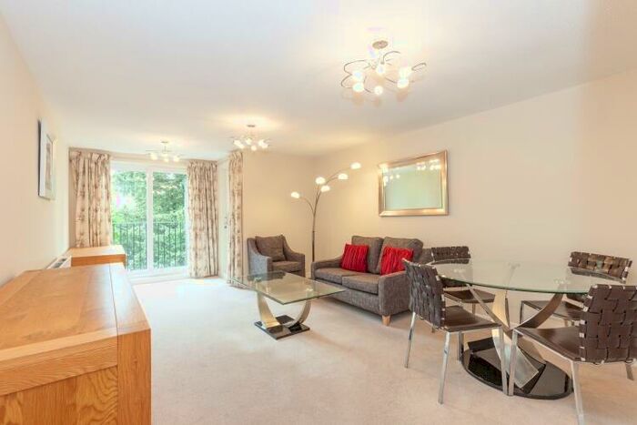 2 Bedroom Apartment To Rent In Woodstock Road, Oxford, OX2