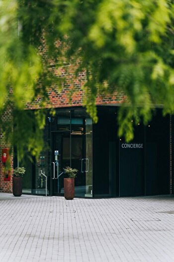 3 Bedroom Apartment To Rent In Martel Place, London, E8