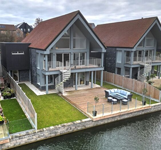 4 Bedroom Detached House For Sale In Lower Wimbush Road, Little Waltham, Chelmsford, Essex, CM3