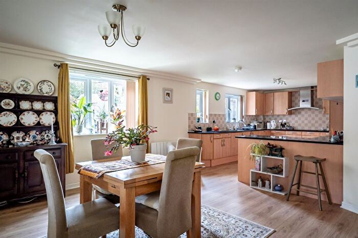 2 Bedroom Flat For Sale In Assembly House, The Avenue, York, YO30