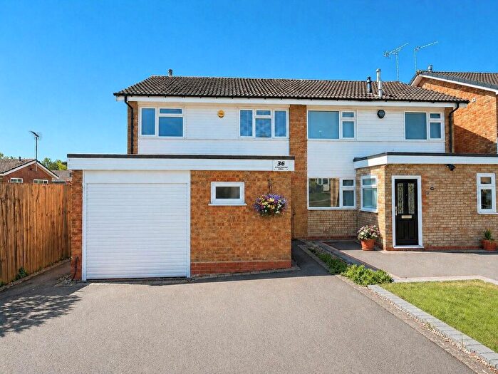 3 Bedroom Semi Detached House For Sale In Mappleborough Road, Shirley, B90