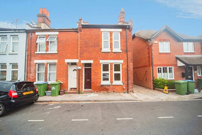 2 Bedroom End Of Terrace House For Sale In Liverpool Street, Inner Avenue, Southampton, Hampshire, SO14