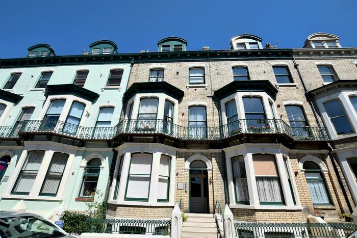 1 Bedroom Flat To Rent In Carlton Terrace, Scarborough, YO11