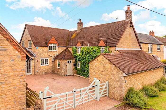 5 Bedroom Detached House For Sale In Harrold Road, Lavendon, Buckinghamshire, MK46