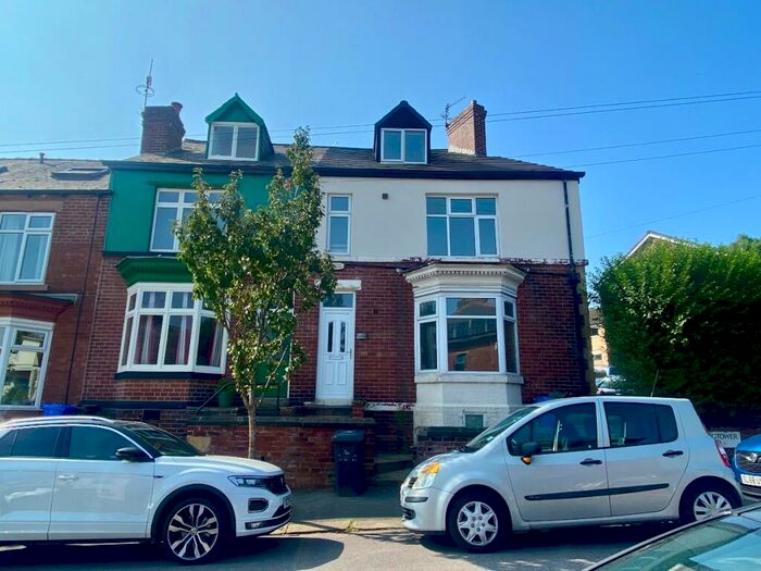1 Bedroom Flat To Rent In Huntingtower Rd, Sheffield, S11