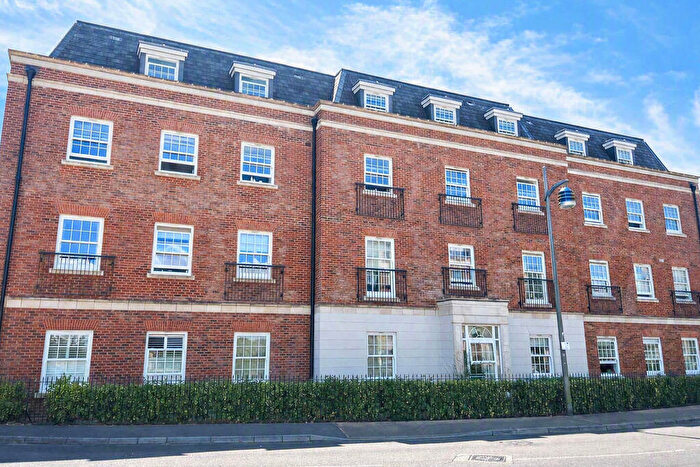 2 Bedroom Apartment For Sale In The Bridgehouse, Weevil Lane, Royal Clarence Yard, Gosport, PO12