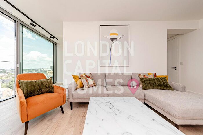 2 Bedroom Apartment To Rent In Valencia Tower, Bolinder Place London, EC1V