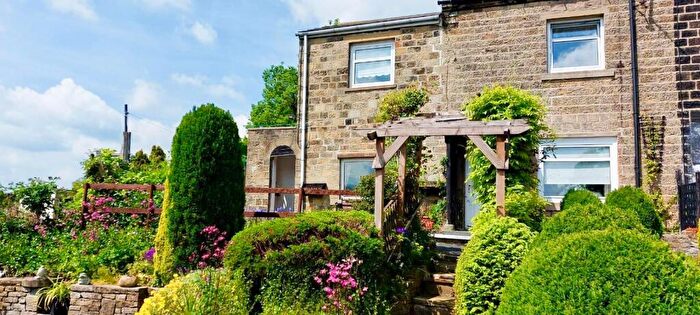 3 Bedroom Semi-Detached House For Sale In Mount Pleasant, Glusburn, BD20
