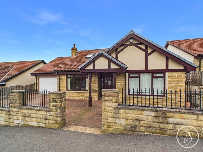 4 Bedroom Property For Sale In Templegate Road, Leeds, LS15
