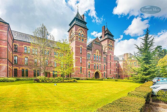 2 Bedroom Flat For Sale In Kingswood, Sheffield, S6