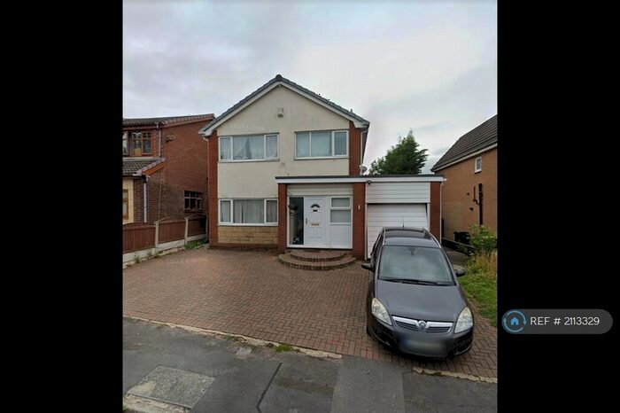4 Bedroom Detached House To Rent In Glendale Drive, Bolton, BL3