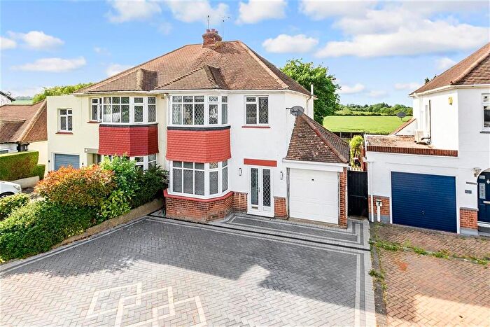 3 Bedroom Semi-Detached House For Sale In Brompton Farm Road, Strood, Rochester, Kent, ME2