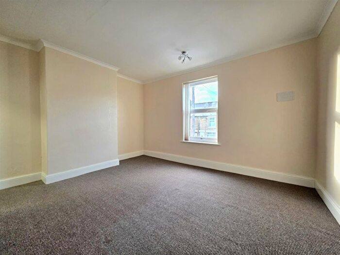 3 Bedroom End Terrace House To Rent In Furlong Road, Bolton-Upon-Dearne, Rotherham, S63