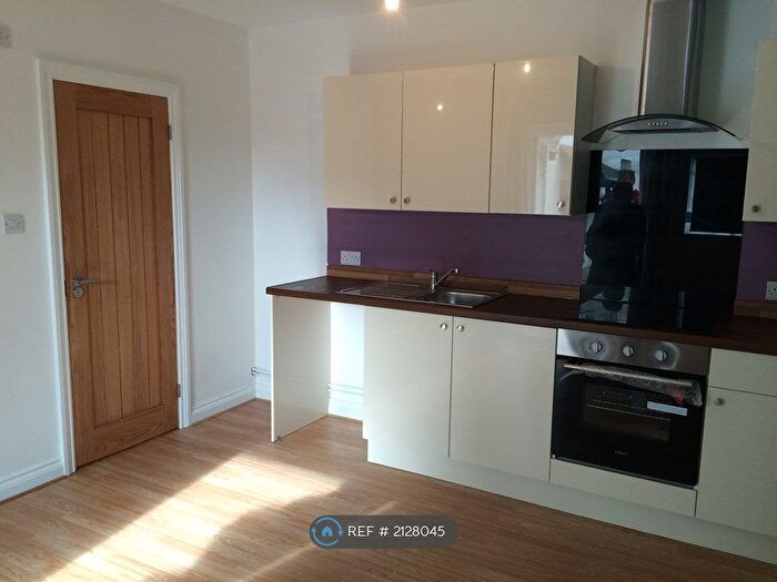 1 Bedroom Flat To Rent In Princes Court, Boscombe, Bournemouth, BH5