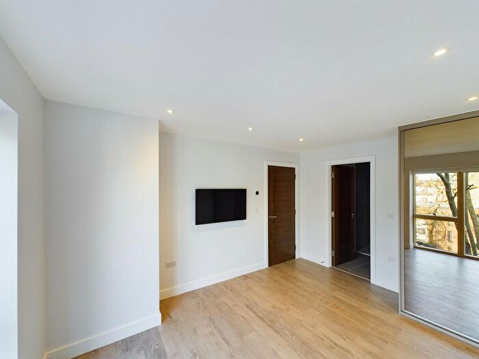 2 Bedroom Apartment To Rent In Redcross Street, Bristol, BS2