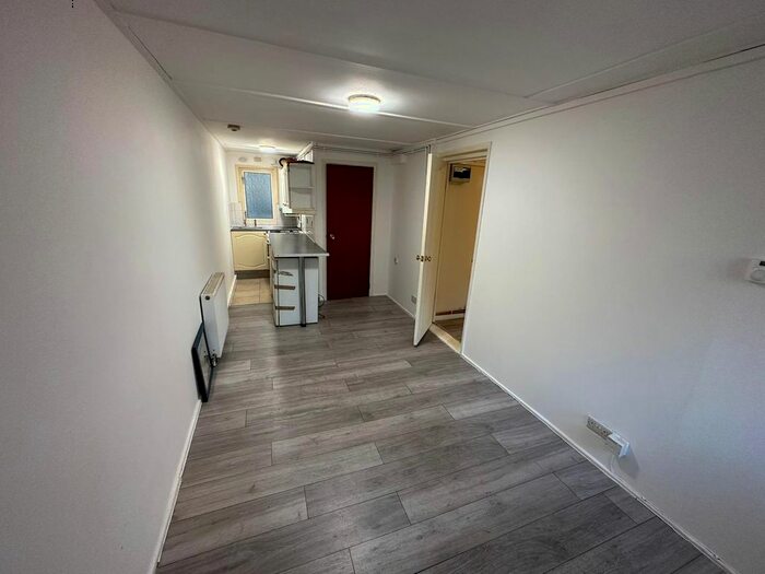 1 Bedroom Flat To Rent In Preston Road, Preston, Brighton, BN1