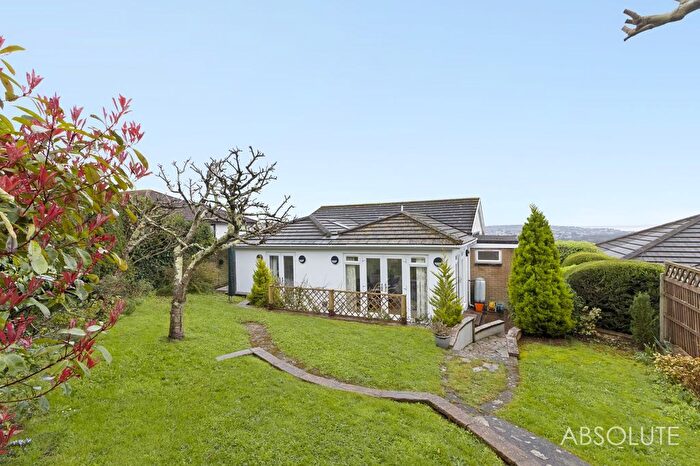 3 Bedroom Bungalow For Sale In Rocombe Close, Torquay, TQ2